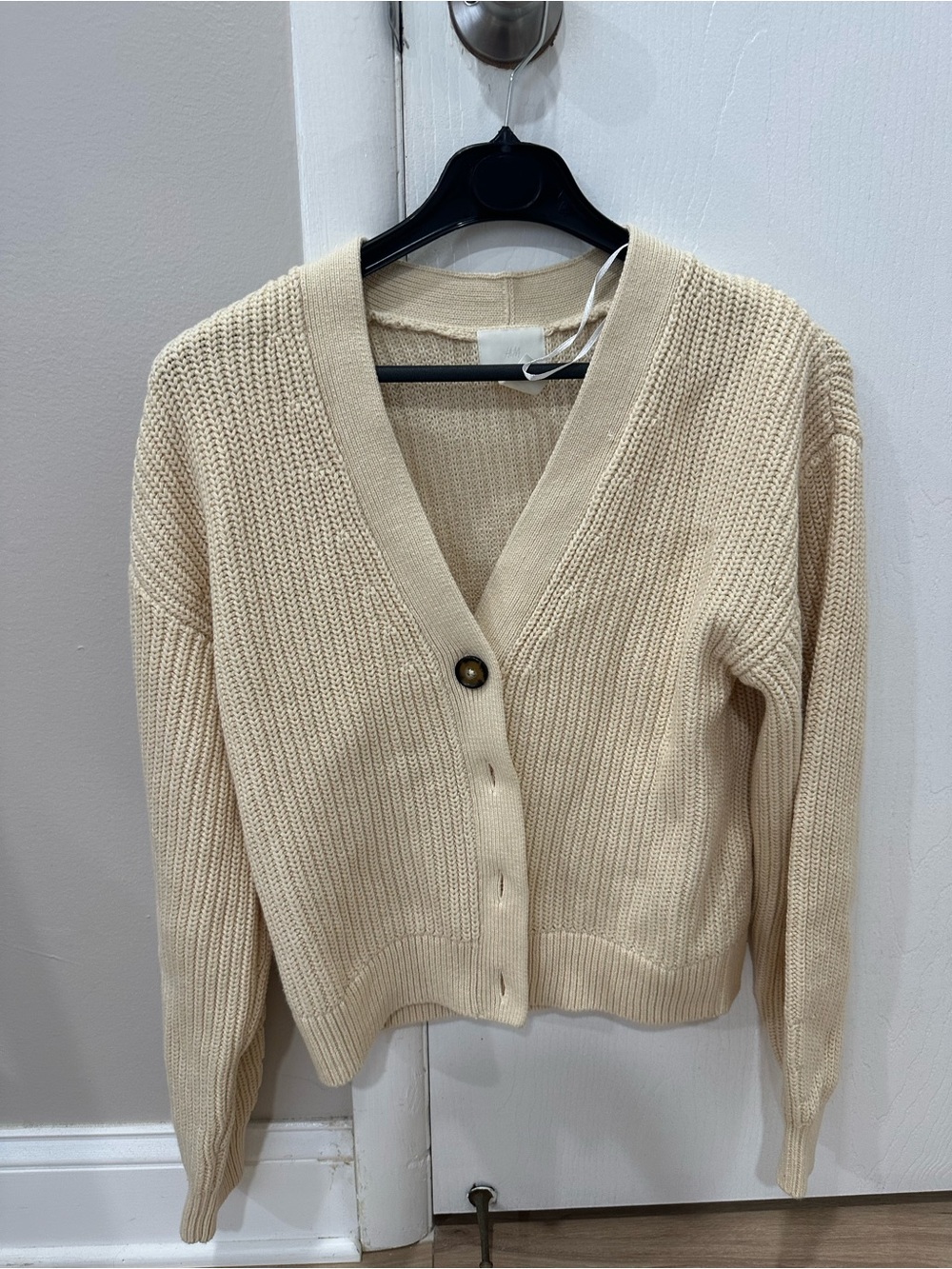 H&M Beige Ribbed V-Neck Button Front Cardigan